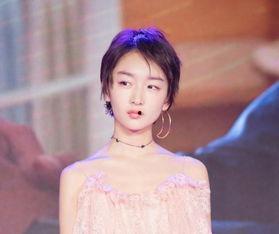 圈内人爆料周冬雨人品,圈内人揭秘，她的人品究竟如何？  第2张